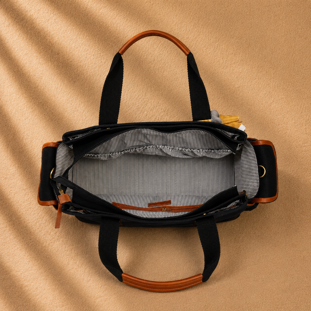 MUFFA Storybook lion black Utility Tote