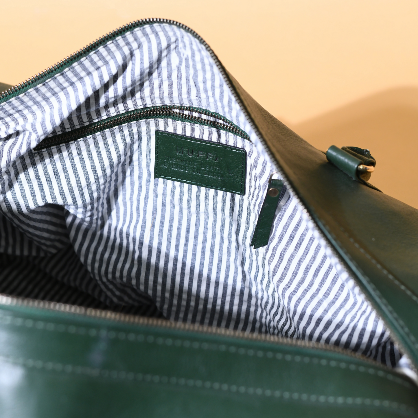Travel weekender bag - I Green
