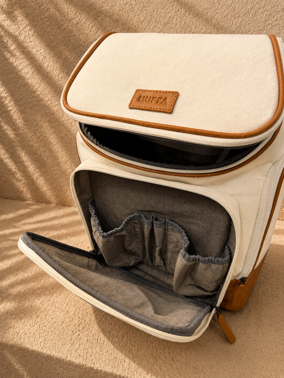 Muffa little lion embroidered backpack